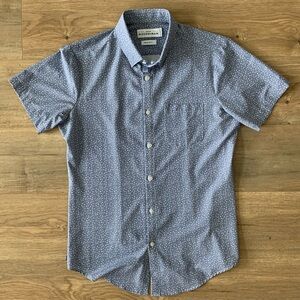 Mizzen + Main || Floral Short Sleeve Button Down Shirt